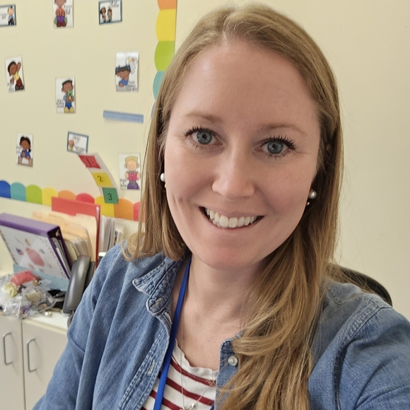 Meet your Posher, Lisa - Picture 2 of 4